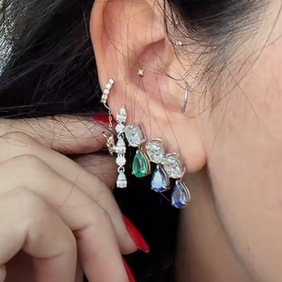 Raf Earrings in Green
