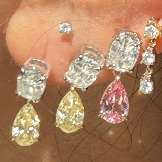 Raf Earrings in Yellow