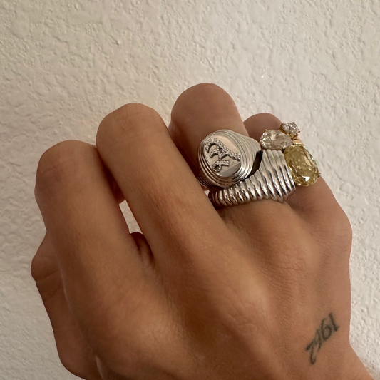 Harlow Signet Ring